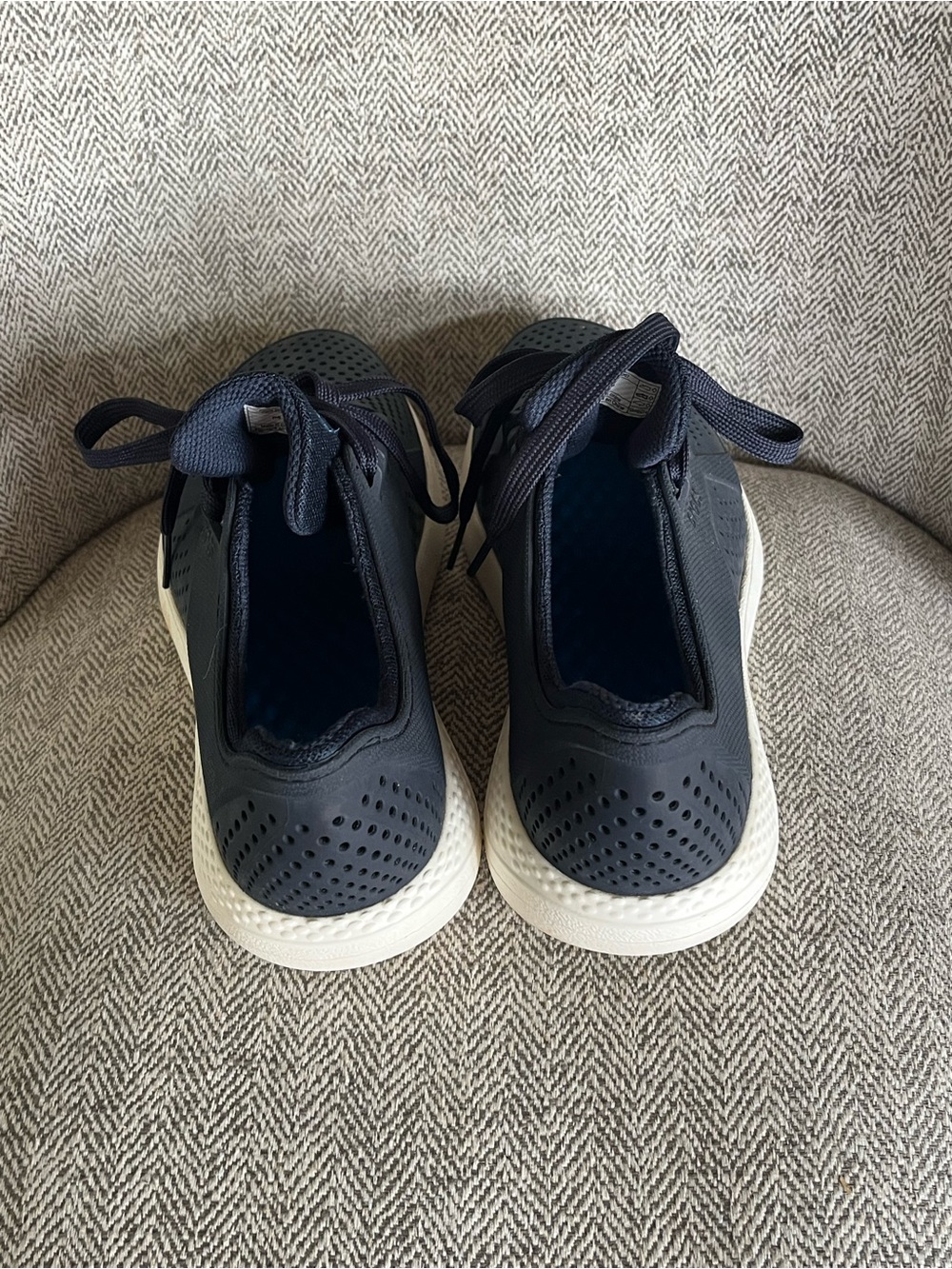 Crocs LiteRide Pacer Navy Blue Sneakers Men’s Size 8 Women’s 10 204967 - Picture 3 of 5